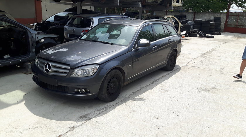 Dezmembrez Mercedes C Class W204 diesel