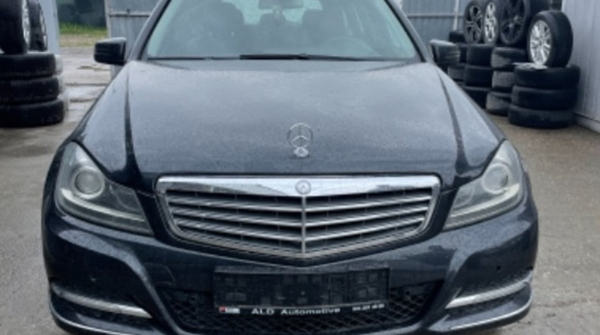 Dezmembrez Mercedes c class W204 Facelift 2.2 euro 5