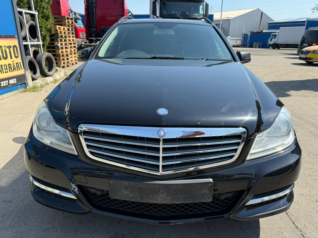 Dezmembrez Mercedes C-Class W204 Facelift 2.2CDI 651 Euro 5 2011-2015