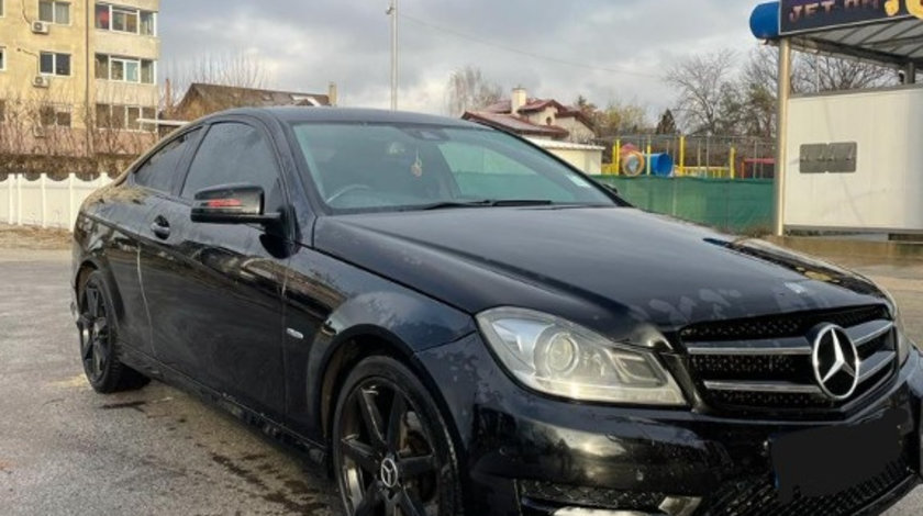 Dezmembrez Mercedes C CLASS W204 FACELIFT coupe