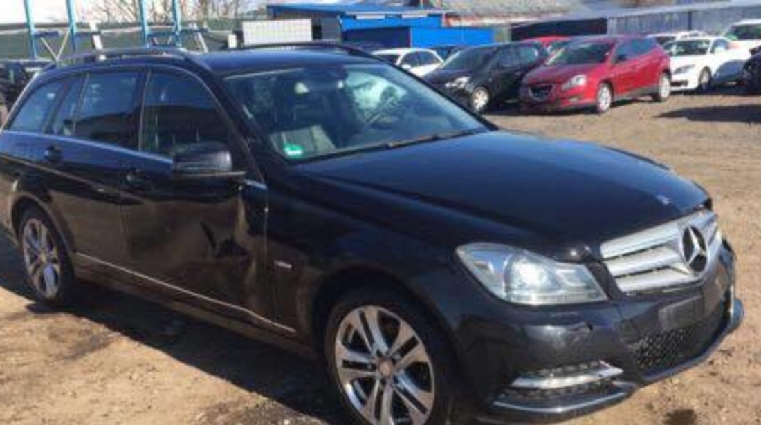 Dezmembrez Mercedes C class W204 facelift diesel