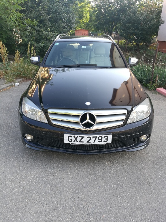 Dezmembrez Mercedes C class w204 s204 break AMG