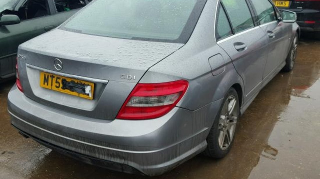 Dezmembrez Mercedes C(W204) 2.2cdi