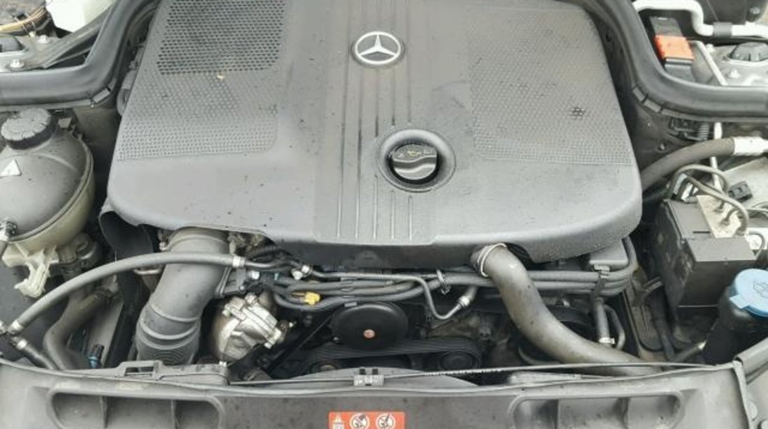 Dezmembrez Mercedes C(W204) 2.2cdi