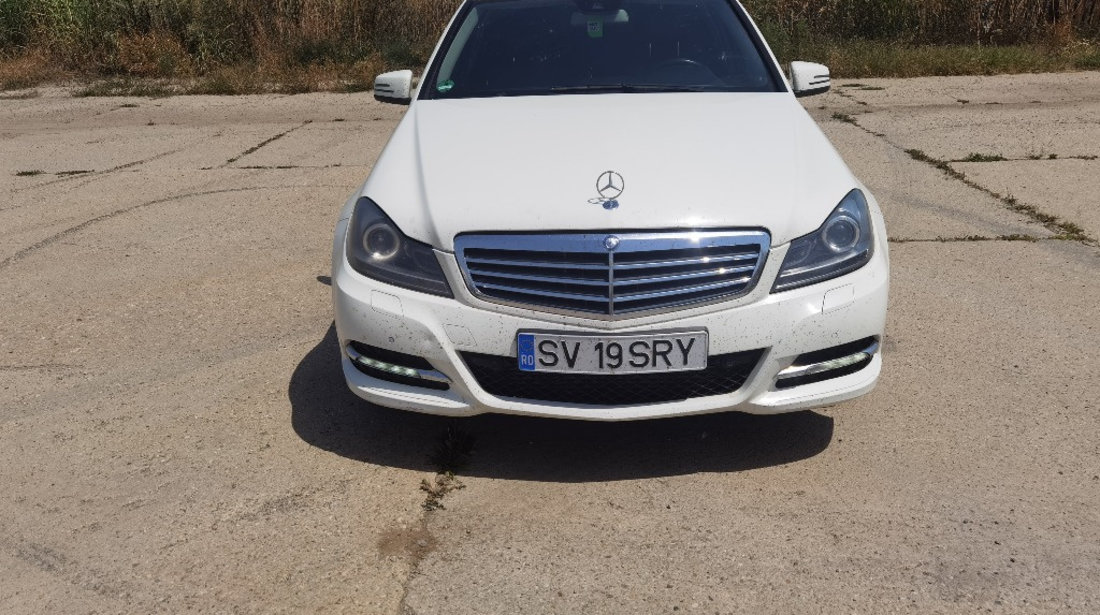 Dezmembrez Mercedes C200 cdi w204 facelift