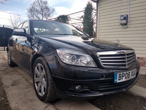 Dezmembrez Mercedes C200 w204 2007