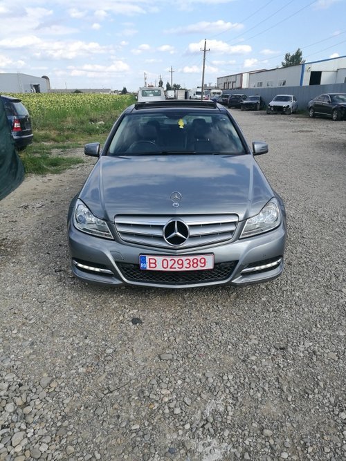 Dezmembrez Mercedes C220 cdi w204 facelift 2011-2014