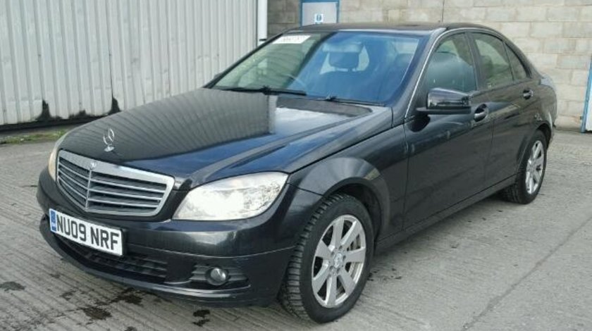 Dezmembrez Mercedes C220 w204 2.2cdi