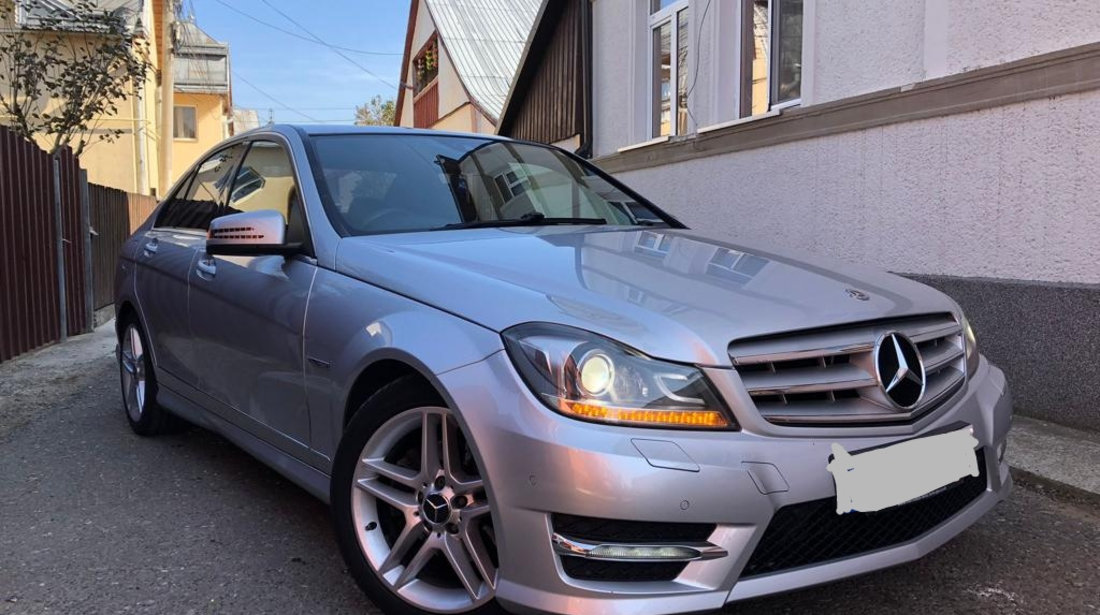 Dezmembrez Mercedes C220 W204 facelift Amg