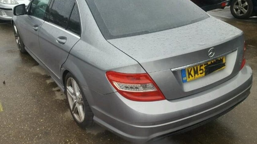 Dezmembrez Mercedes C220cdi W204