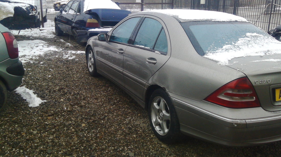 Dezmembrez Mercedes C270 CDI 2004 W203,2.7CDi