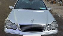 Dezmembrez Mercedes C270 CDI W203