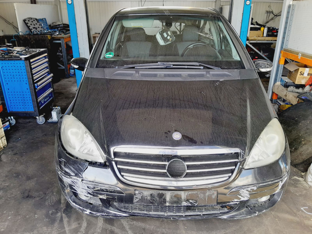 Dezmembrez Mercedes Clasa A (W169) [Fabr 2004-2012]
