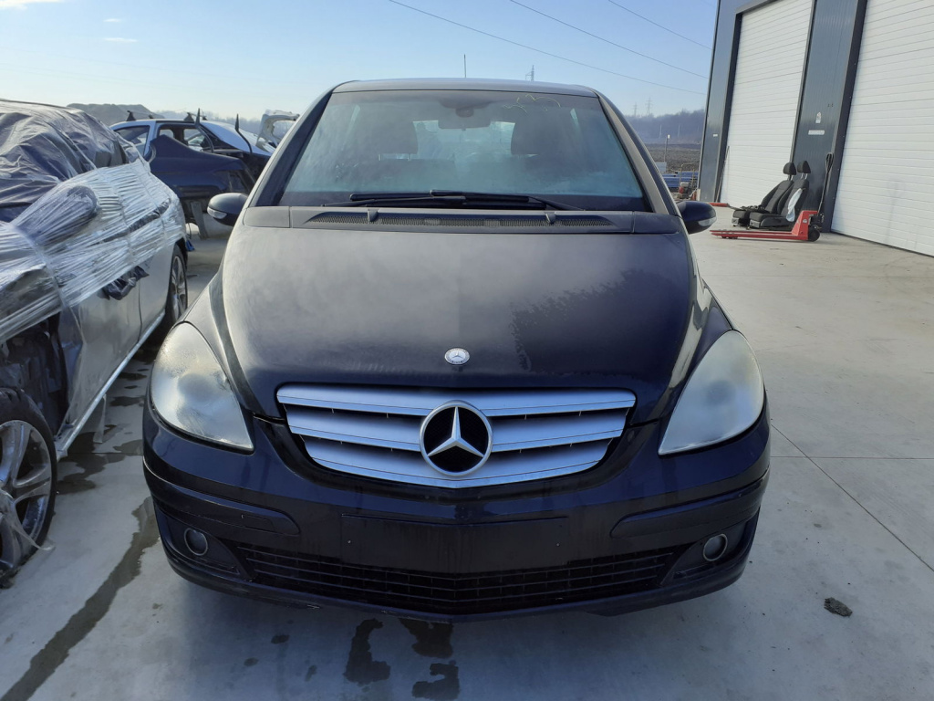 Dezmembrez Mercedes Clasa B (W245) [Fabr 2005-2011]
