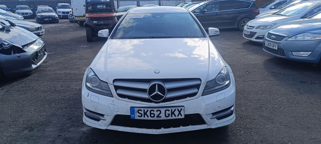 Dezmembrez Mercedes Clasa C Coupe (C204) Facelift AMG [Fabr 2011-2015]