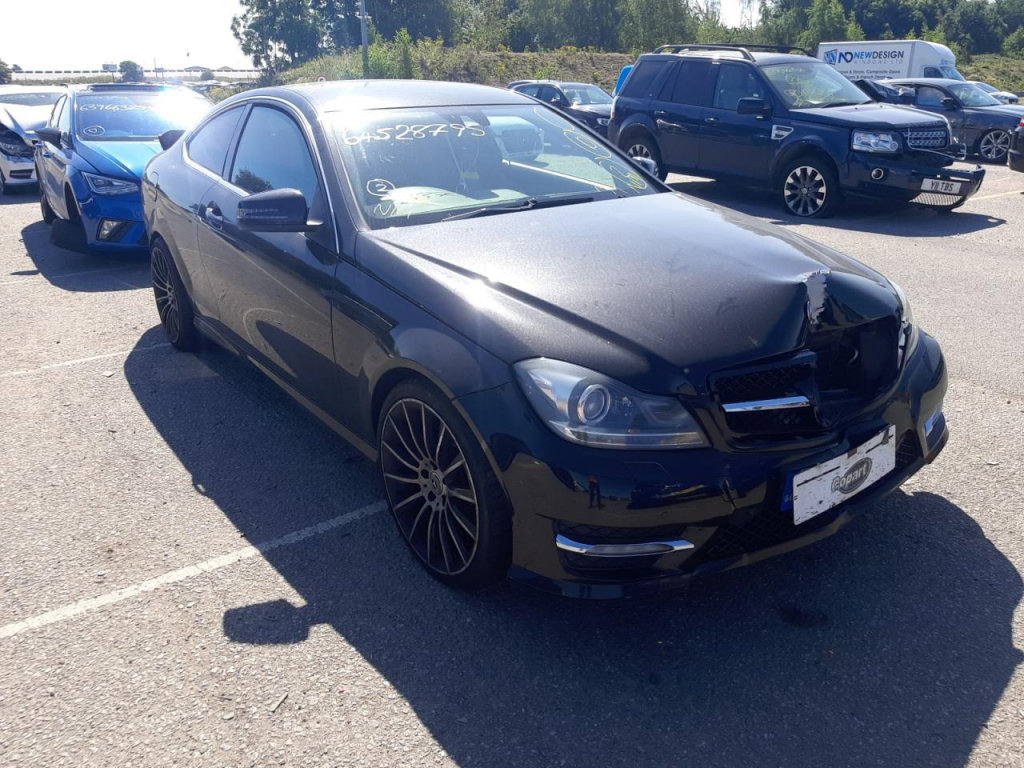 Dezmembrez Mercedes Clasa C Coupe (C204) Facelift AMG [Fabr 2011-2015]