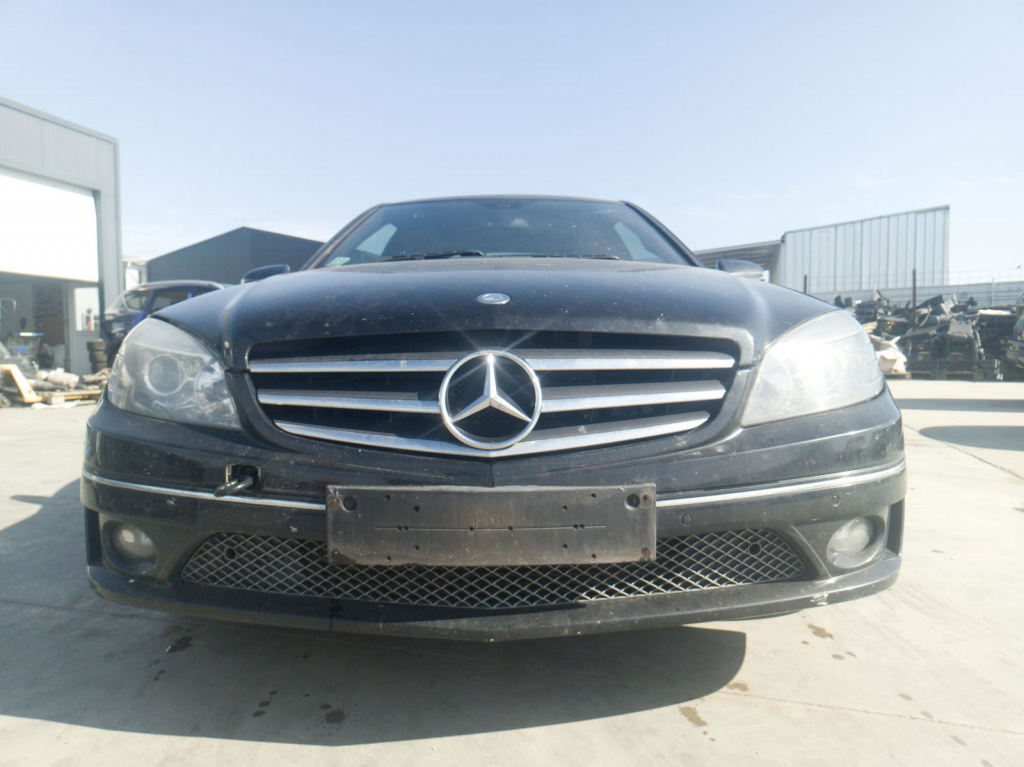 Dezmembrez Mercedes Clasa C Coupe (CL203) [Fabr 2001-2011]