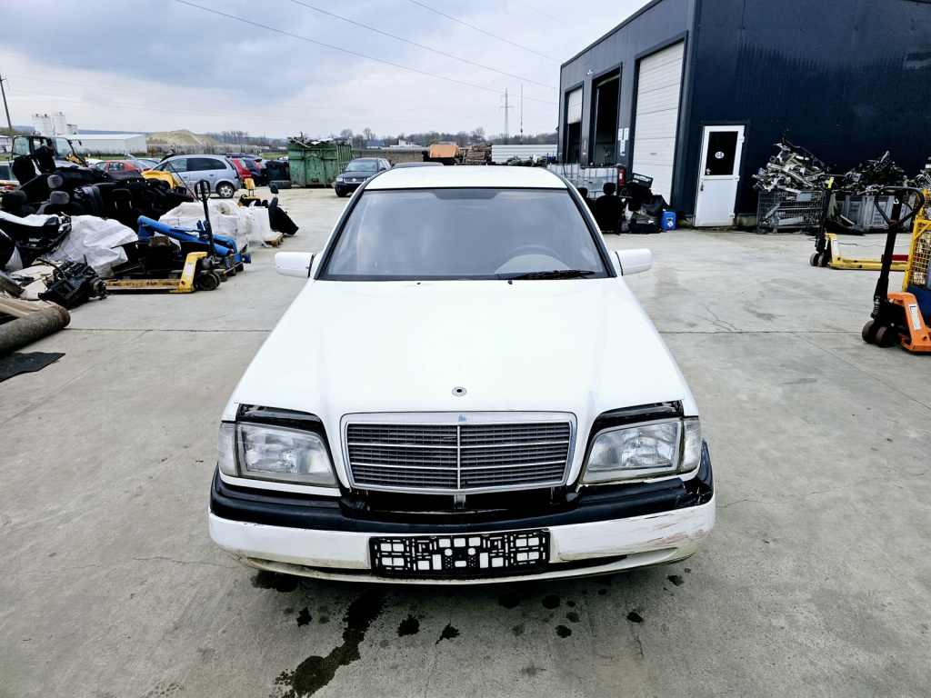 Dezmembrez Mercedes Clasa C (W202) [Fabr 1993-2000]