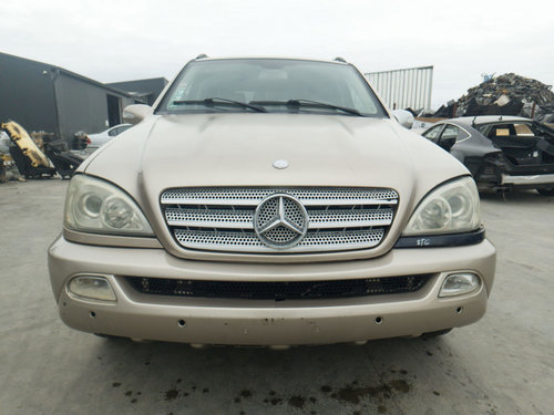 Dezmembrez Mercedes Clasa ML (W163) [Fabr 1998-2005]