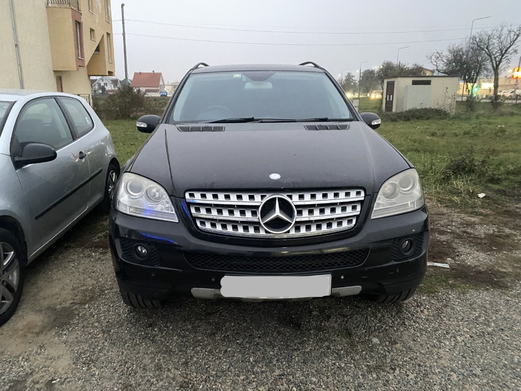 Dezmembrez Mercedes Clasa ML (W164) 3.0 V6 CDI 4Matic 2007 OM642940