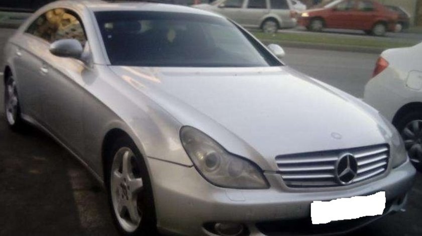 Dezmembrez Mercedes CLS 500 w219 2007