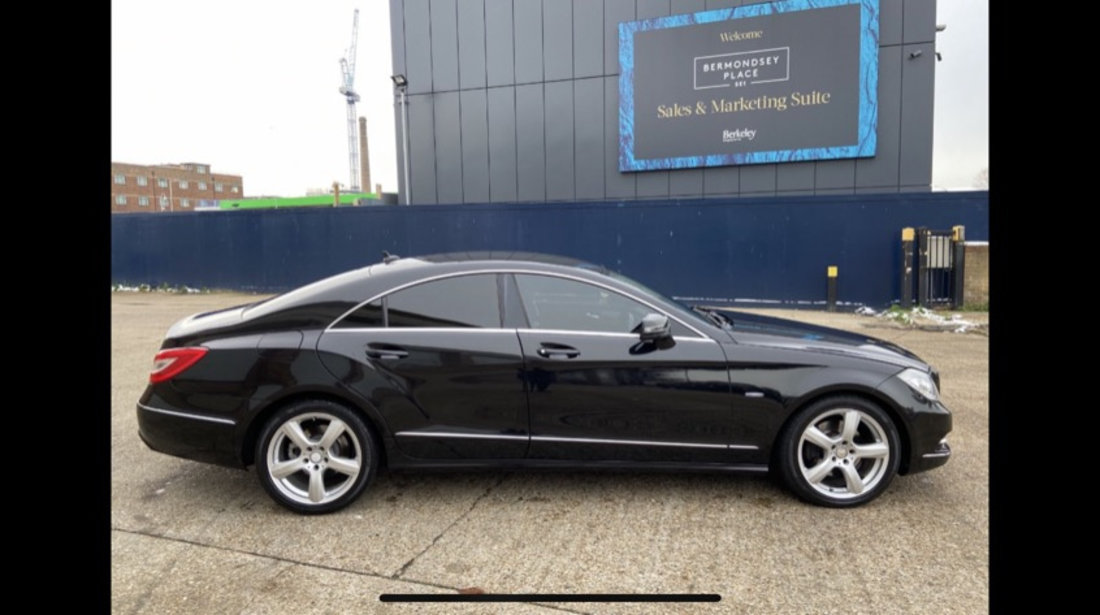 Dezmembrez Mercedes cls w218 350