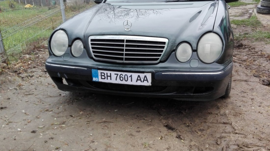 Dezmembrez Mercedes E 220cdi W210 facelift Avantgarde 1999.2000.2001.2002.