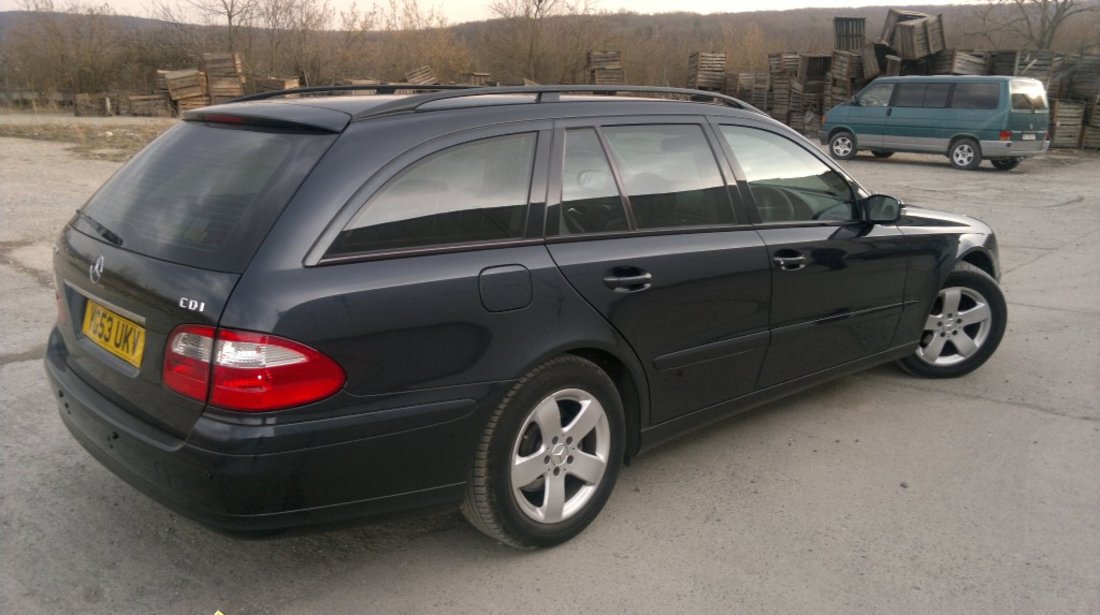 Dezmembrez Mercedes E 270 cdi an 2004