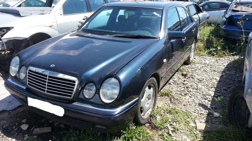 Dezmembrez Mercedes E 290 limuzina din 98