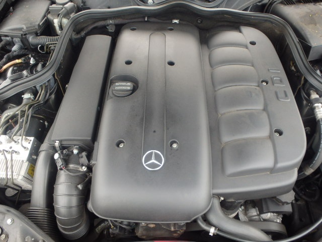 Dezmembrez mercedes e 320cdi w211