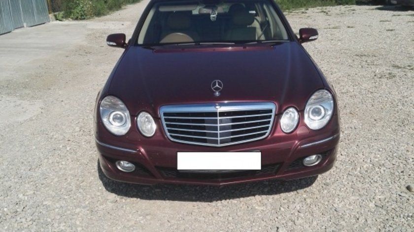 Dezmembrez Mercedes E class 3.0 v6 w211 BREAK FACELIFT