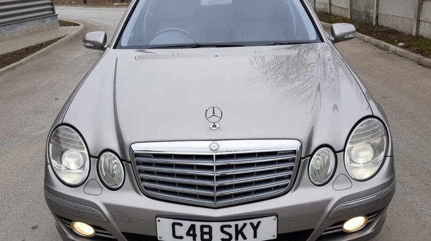 Dezmembrez Mercedes E class w211 facelift