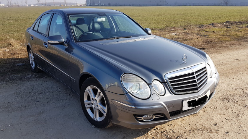 Dezmembrez Mercedes E class W211 facelift