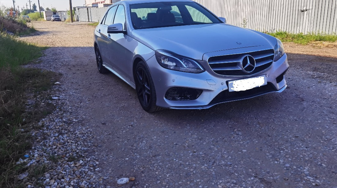 Dezmembrez Mercedes E-CLASS W212 2015 Berlina FACELIFT E300 bluetec hybrid