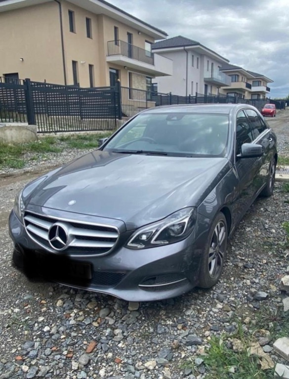 Dezmembrez Mercedes e class w212 Facelift 2015