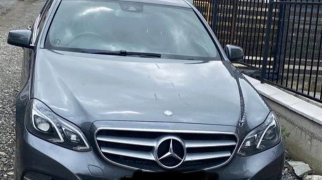 Dezmembrez Mercedes e class w212 Facelift 2015