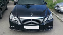 Dezmembrez Mercedes E Class W212 motor 2.2 cdi 201...