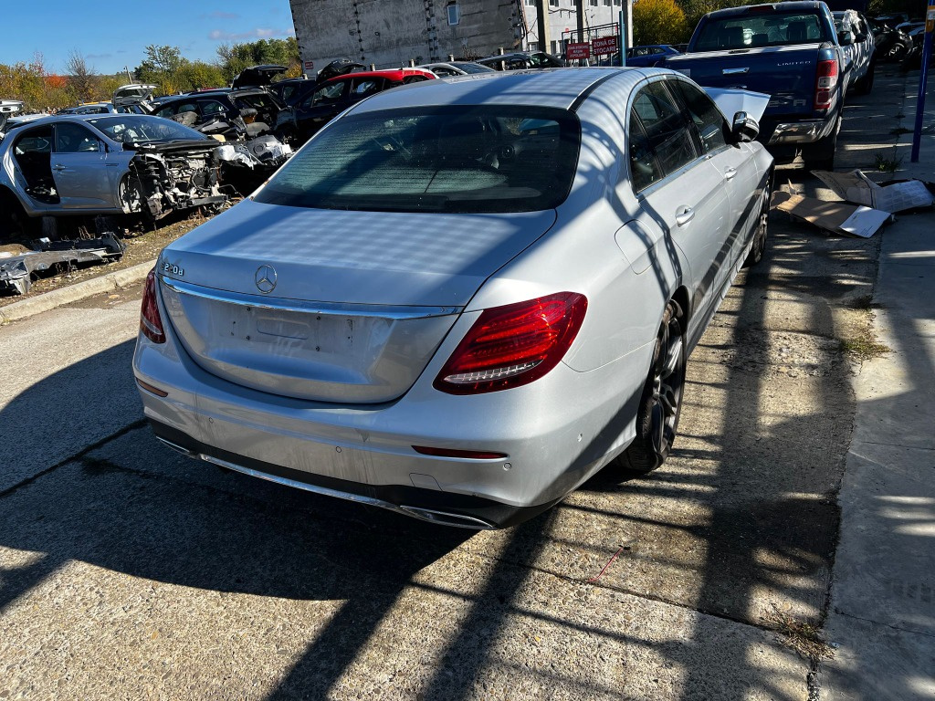 Dezmembrez Mercedes E-Class W213