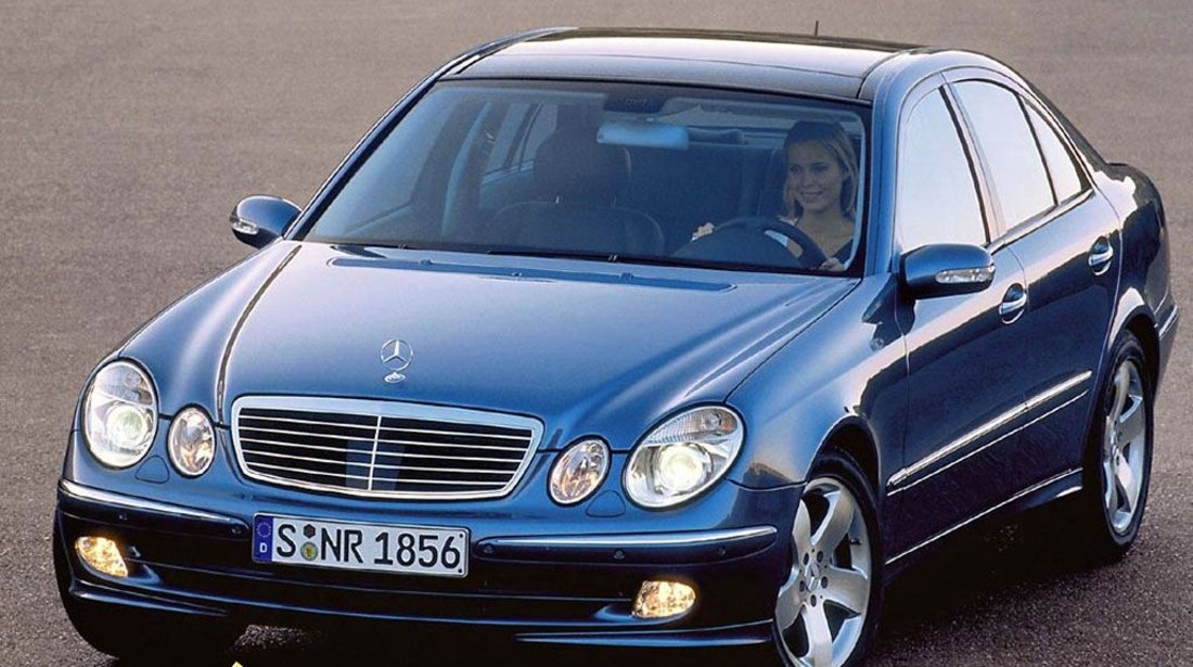 Dezmembrez mercedes e200 cdi w211