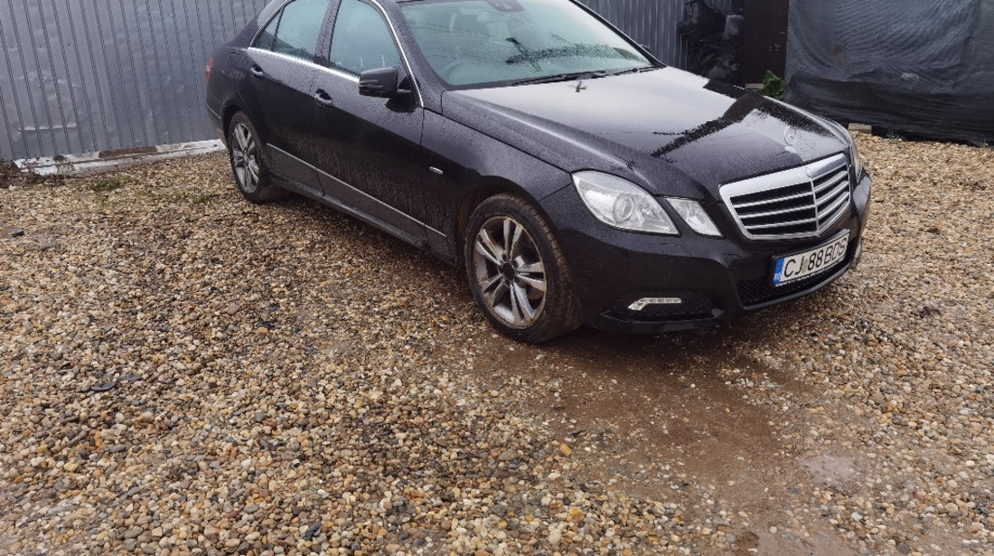 Dezmembrez Mercedes E200 cdi w212