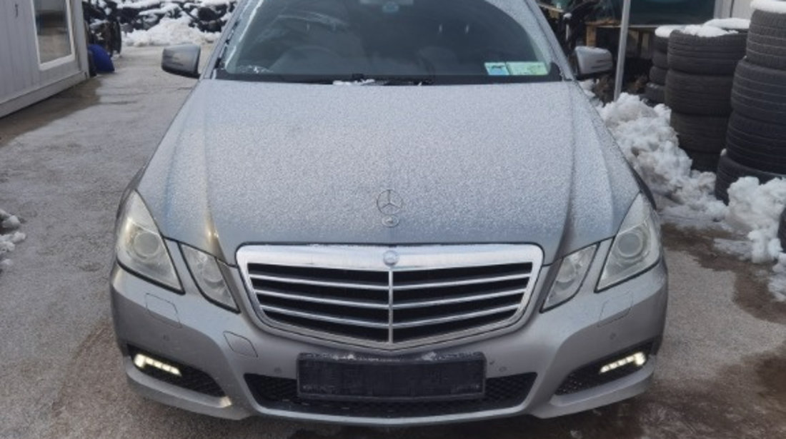 Dezmembrez Mercedes E200 cdi w212