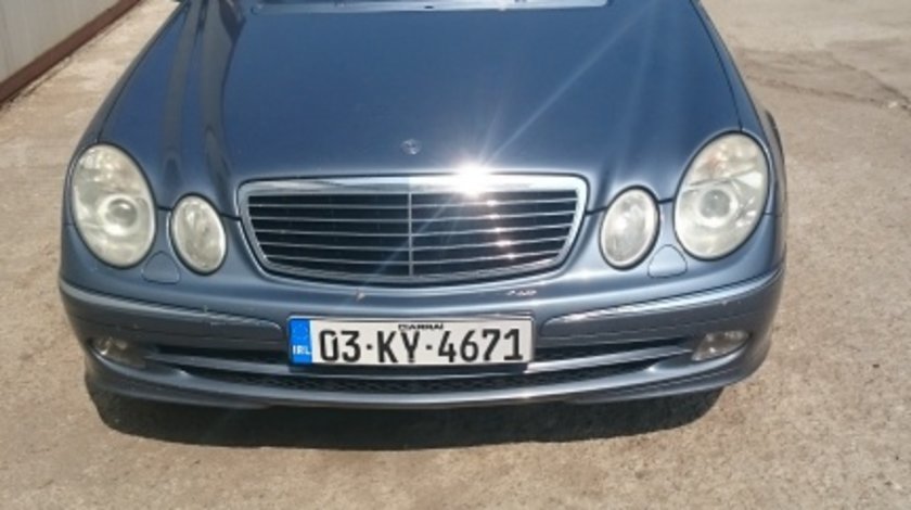 Dezmembrez Mercedes E220 cdi 2004 W211