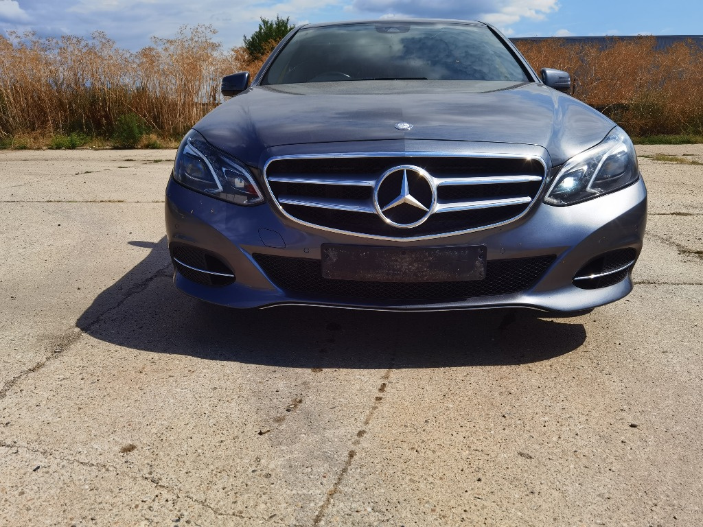 Dezmembrez Mercedes E220 cdi facelift ILS w212