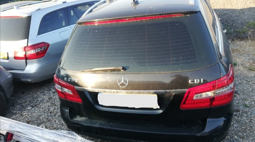 Dezmembrez mercedes e220 cdi s212 w212