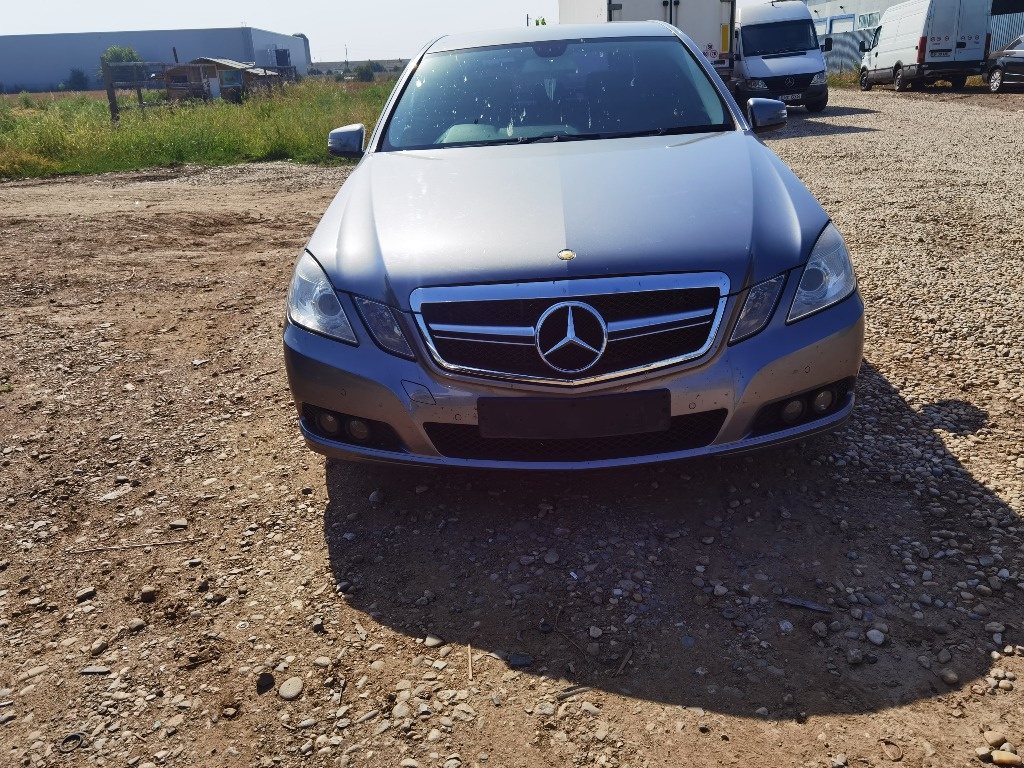 Dezmembrez Mercedes E220 cdi w212