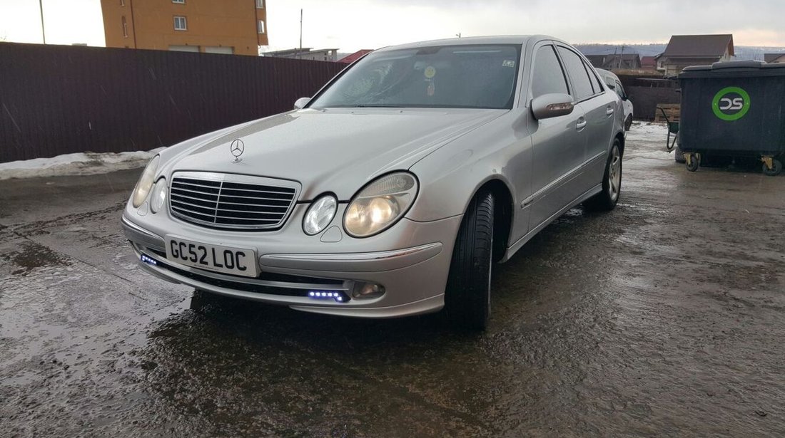 Dezmembrez Mercedes E270 CDI cod OM647 177 CP automat 2003