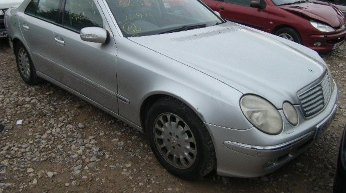 Dezmembrez mercedes e270cdi an 2005