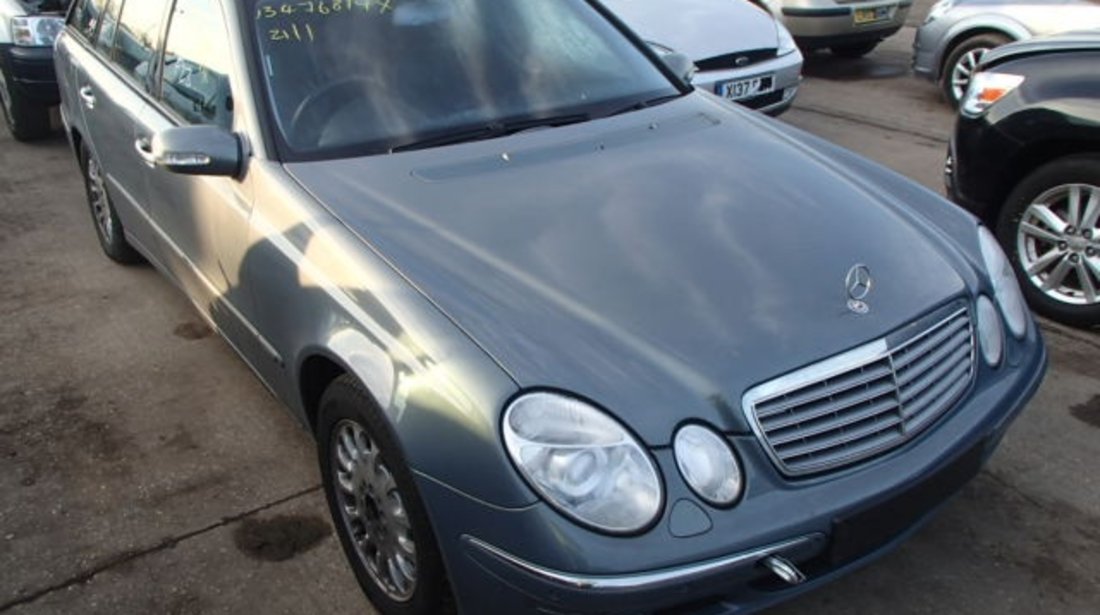 Dezmembrez mercedes e270cdi