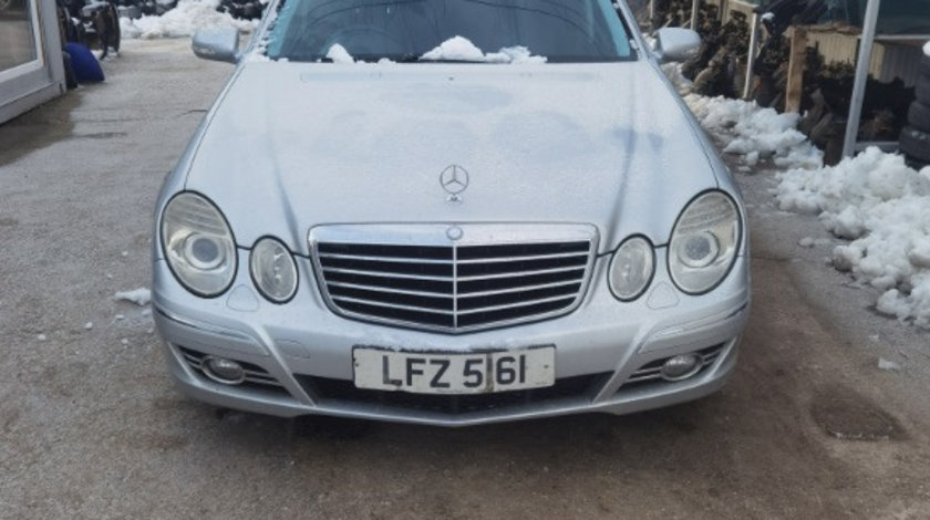 Dezmembrez Mercedes E280 cdi w211 facelift