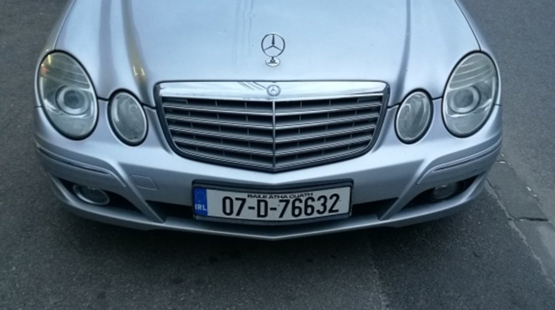 Dezmembrez Mercedes e280 w211 facelift